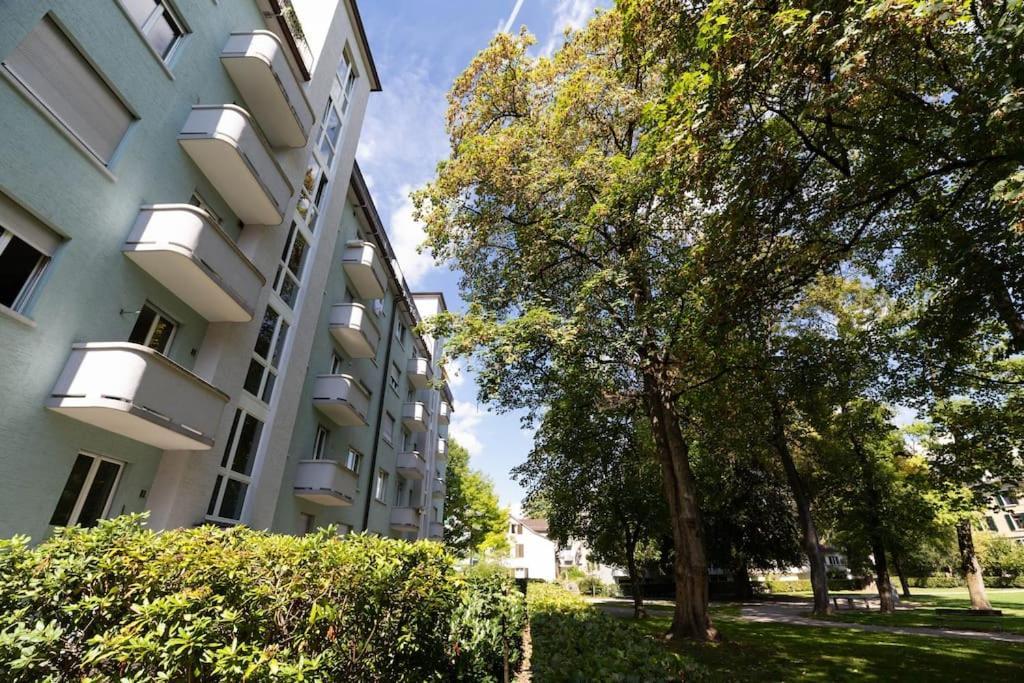 Very Spacious Studio In City Center - Parkview 4 Zürich Kültér fotó